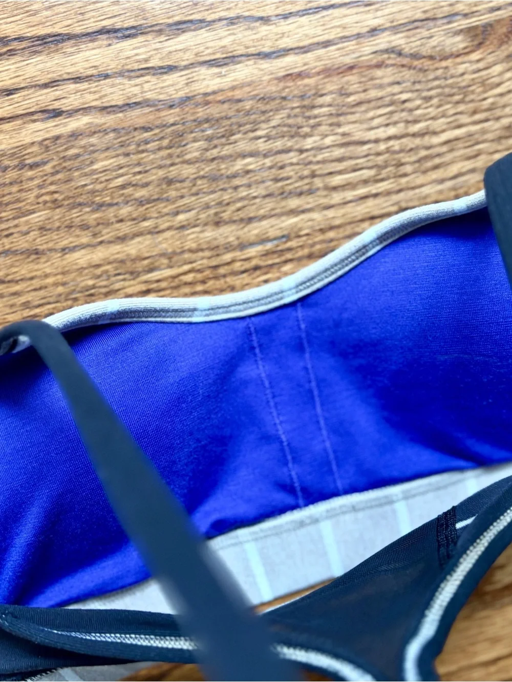 Lululemon Sports Bra Womens 2 Black White Stripe Purple Racerback Yoga
